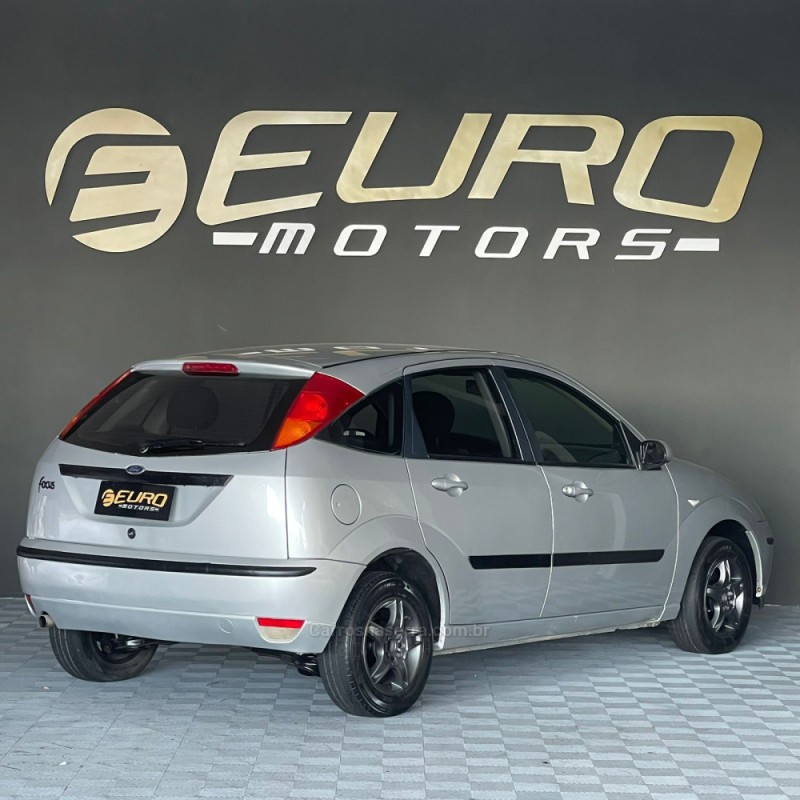 FOCUS 1.6 SE PLUS 16V FLEX 4P MANUAL - 2007 - PORTãO