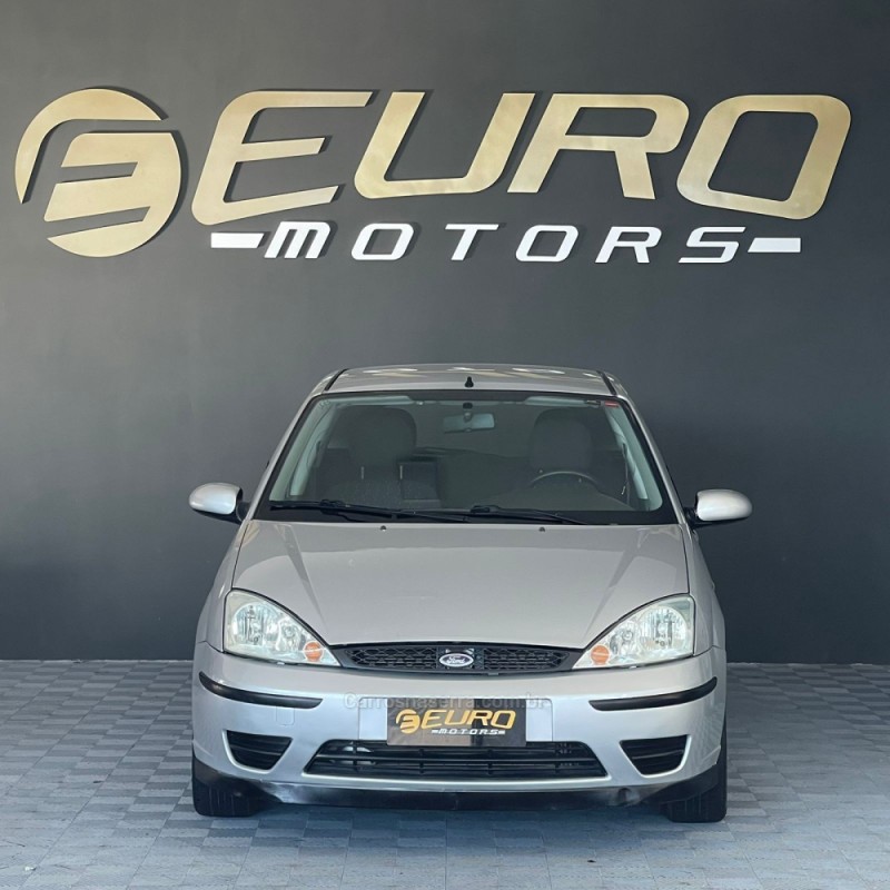 FOCUS 1.6 SE PLUS 16V FLEX 4P MANUAL - 2007 - PORTãO