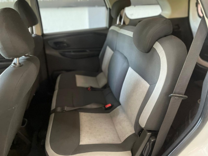 SPIN 1.8 LS 8V FLEX 4P MANUAL - 2016 - BOM PRINCíPIO