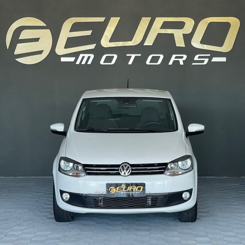 FOX 1.6 MI PRIME 8V FLEX 4P MANUAL - 2011 - PORTãO