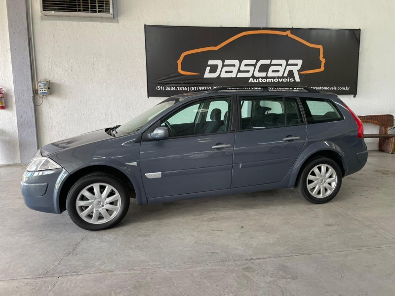 MÉGANE 1.6 DYNAMIQUE GRAND TOUR 16V FLEX 4P MANUAL - 2011 - BOM PRINCíPIO