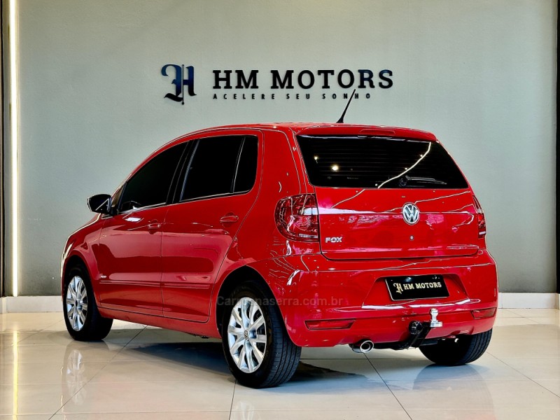 FOX 1.0 ITREND 8V FLEX 4P MANUAL - 2014 - CAXIAS DO SUL