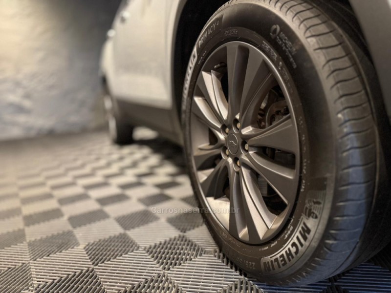 TRACKER 1.4 16V TURBO FLEX LTZ AUTOMÁTICO - 2017 - FARROUPILHA