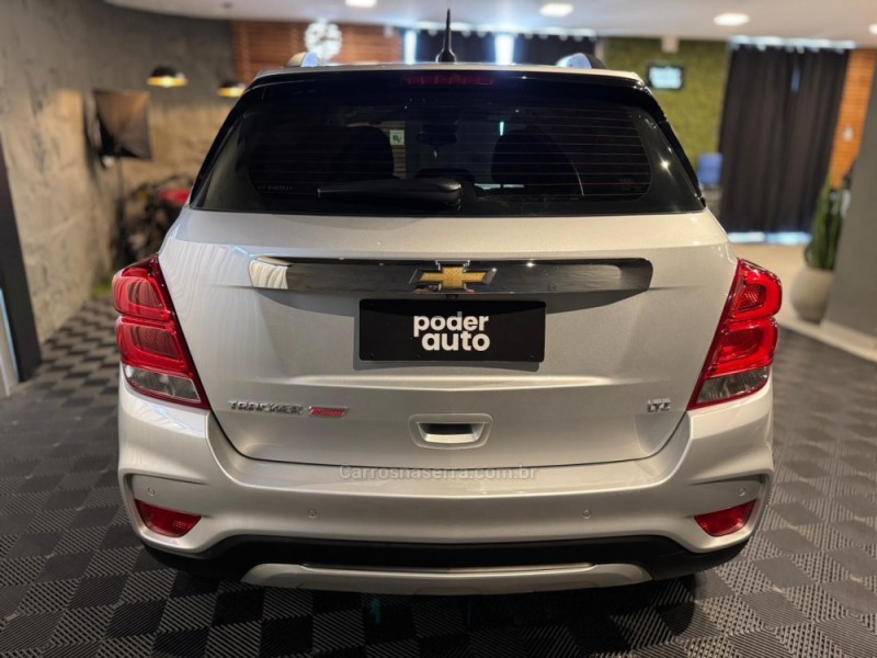 TRACKER 1.4 16V TURBO FLEX LTZ AUTOMÁTICO - 2017 - FARROUPILHA