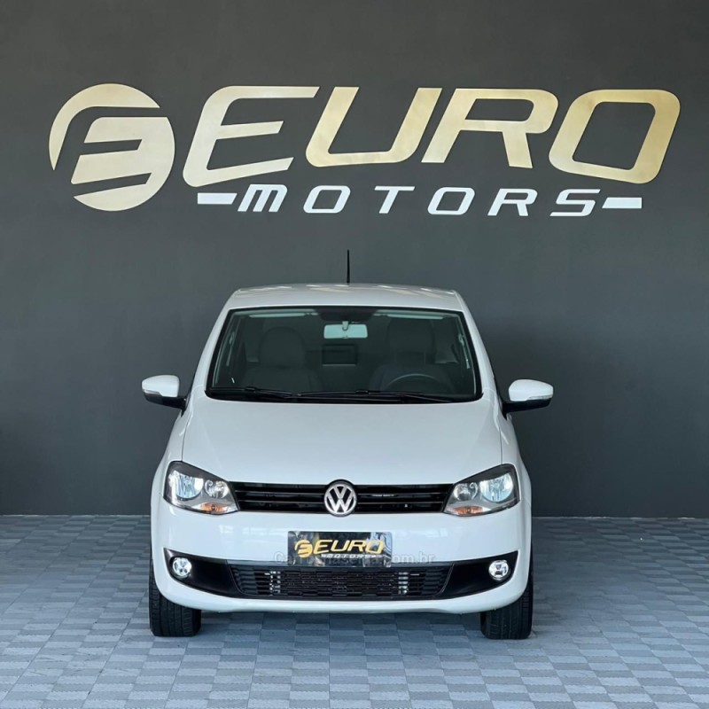FOX 1.6 MI ITREND 8V FLEX 4P MANUAL - 2013 - PORTãO