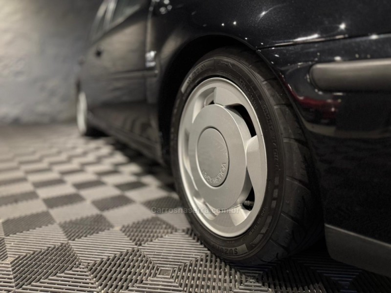 PARATI 1.0 MI 16V TURBO GASOLINA 4P MANUAL G.III - 2002 - FARROUPILHA