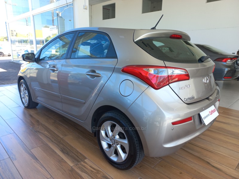 HB20 1.0 COMFORT PLUS 12V FLEX 4P MANUAL - 2017 - TAQUARA