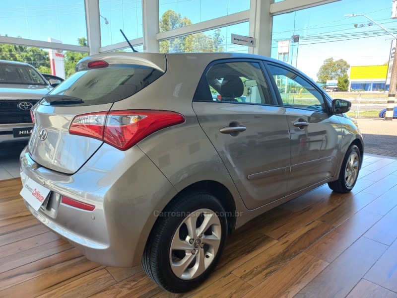 HB20 1.0 COMFORT PLUS 12V FLEX 4P MANUAL - 2017 - TAQUARA