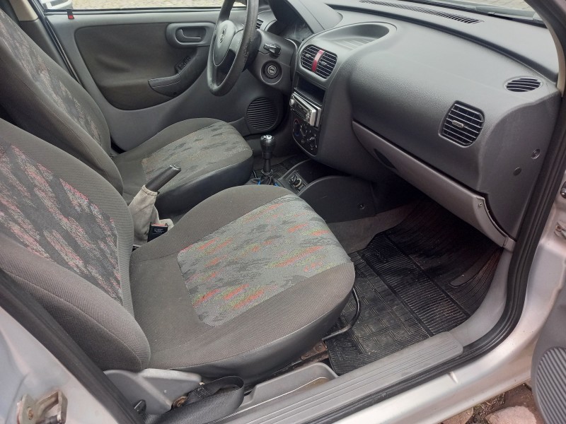 CORSA 1.0 MPFI 8V GASOLINA 4P MANUAL - 2003 - CAXIAS DO SUL