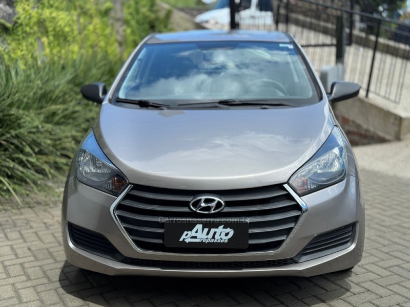HB20 1.0 COMFORT PLUS 12V FLEX 4P MANUAL - 2017 - FARROUPILHA