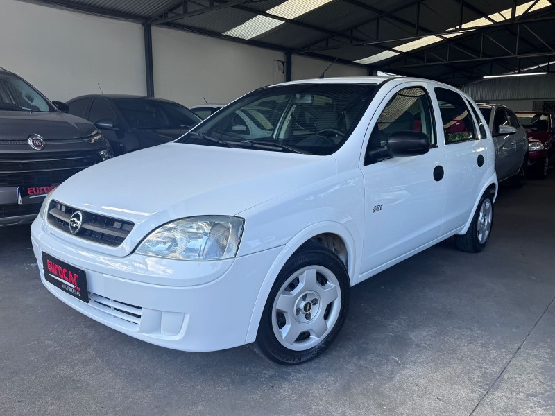 CHEVROLET - CORSA - 2006/2006 - Branca - R$ 20.900,00