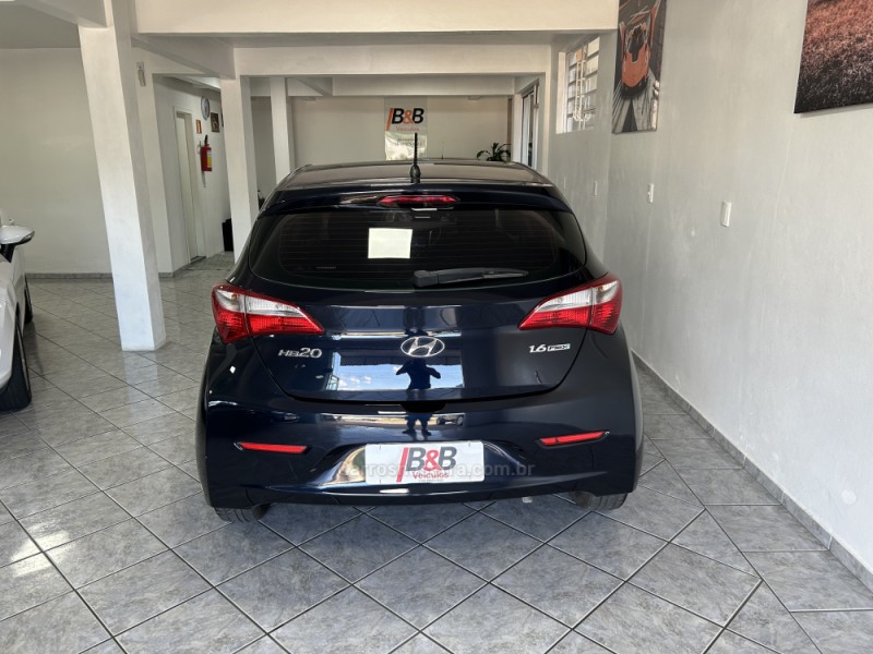 HB20 1.6 COMFORT STYLE 16V FLEX 4P MANUAL - 2014 - NOVA PRATA