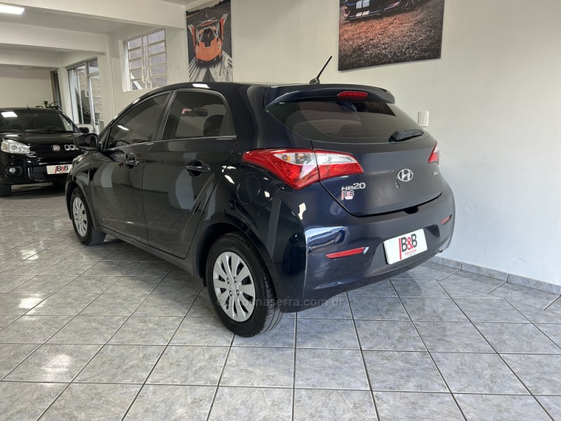 HB20 1.6 COMFORT STYLE 16V FLEX 4P MANUAL - 2014 - NOVA PRATA