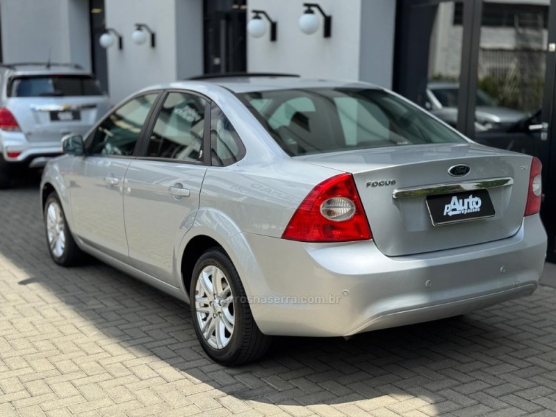 FOCUS 2.0 GHIA 16V FLEX 4P MANUAL - 2012 - FARROUPILHA