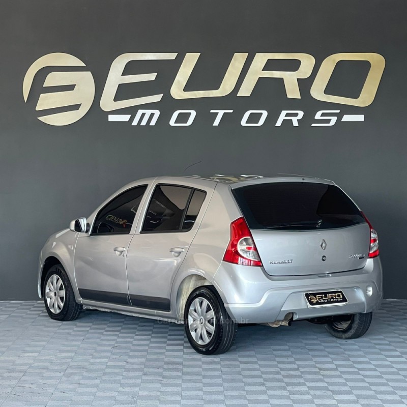 SANDERO 1.0 AUTHENTIQUE 12V FLEX 4P MANUAL - 2010 - PORTãO