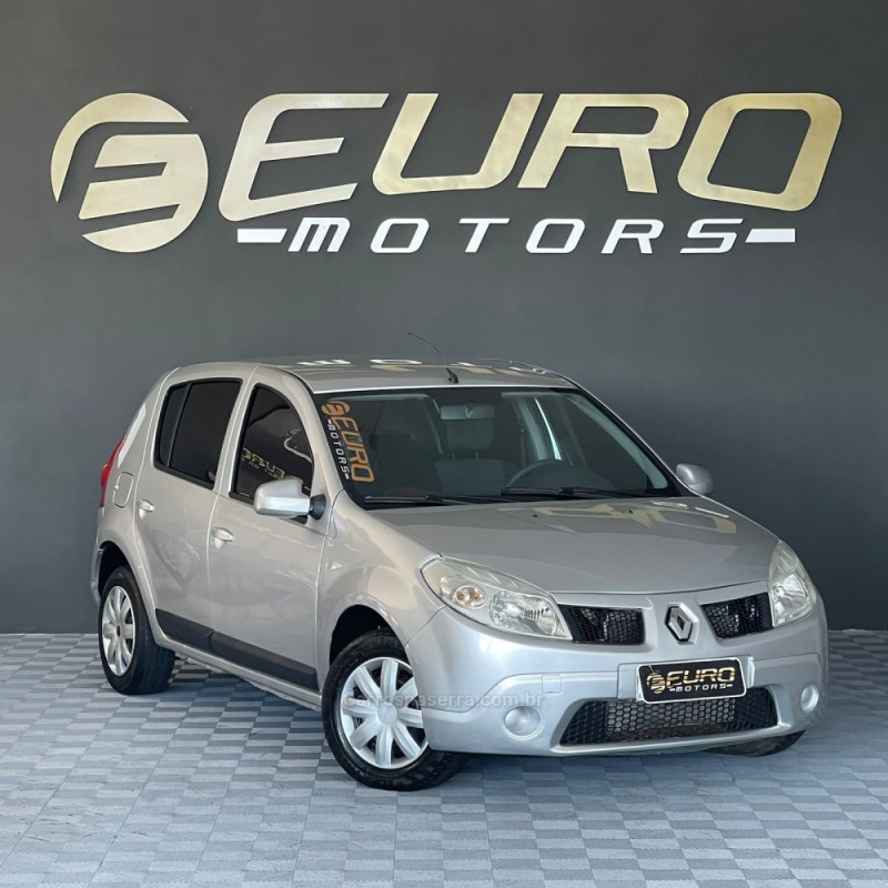 SANDERO 1.0 AUTHENTIQUE 12V FLEX 4P MANUAL - 2010 - PORTãO