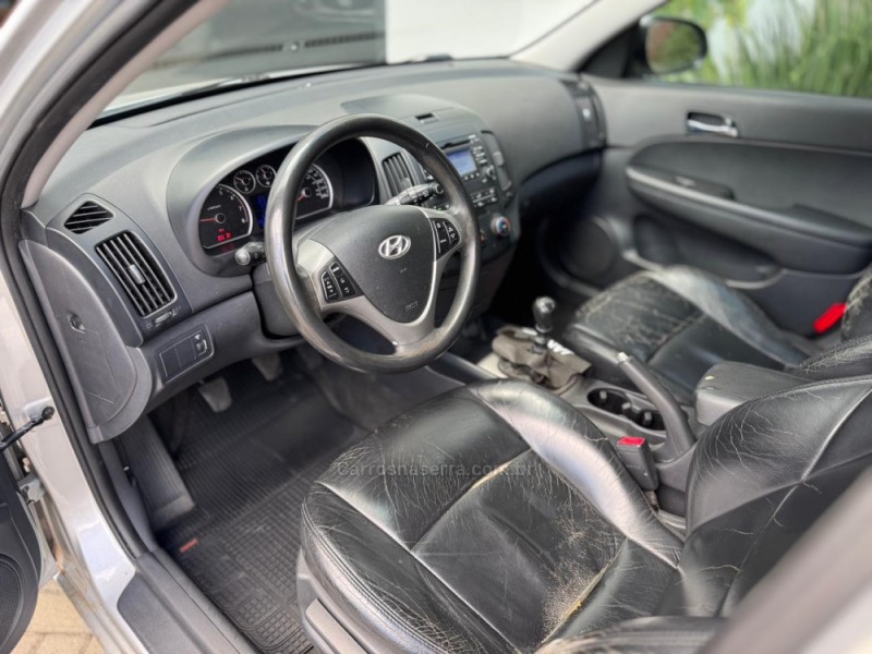 I30 2.0 MPI 16V GASOLINA 4P MANUAL - 2012 - FARROUPILHA