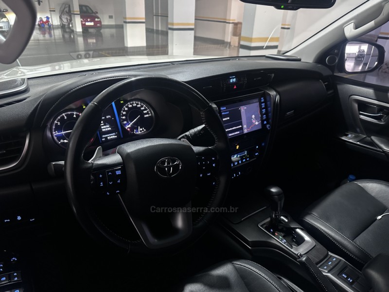 HILUX SW4 3.0 SRV 4X4 7 LUGARES 16V TURBO INTERCOOLER DIESEL 4P AUTOMÁTICO - 2021 - BENTO GONçALVES