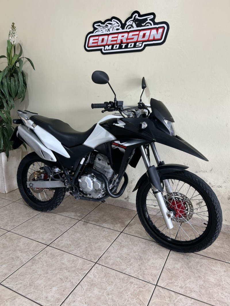 xre 300  2015 caxias do sul