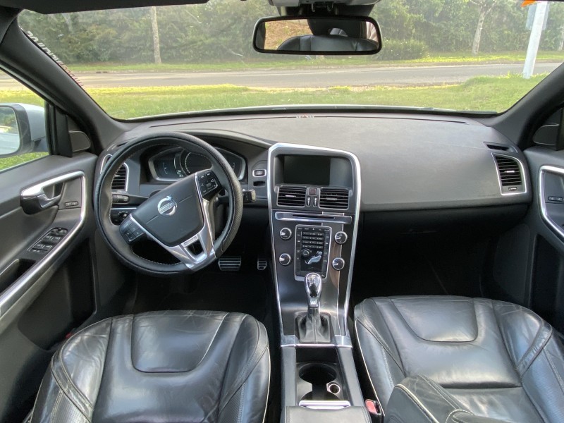 XC60 2.0 T5 R DESIGN TURBO GASOLINA 4P AUTOMÁTICO - 2014 - CAXIAS DO SUL