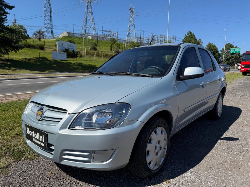 PRISMA 1.4 MPFI JOY 8V FLEX 4P MANUAL - 2009 - FARROUPILHA