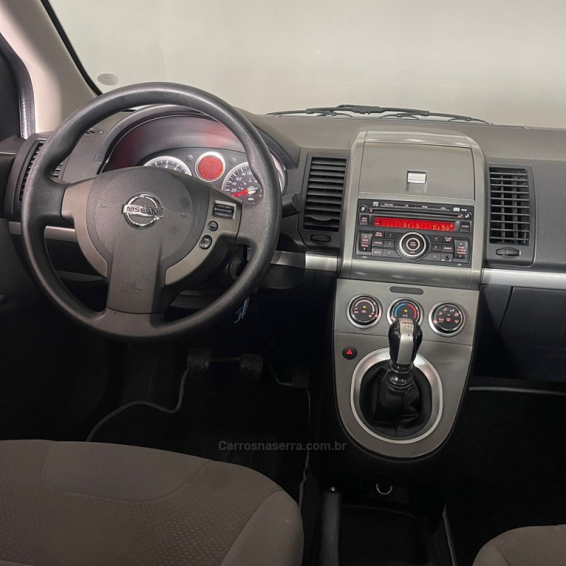 SENTRA 2.0 S 16V FLEX 4P MANUAL - 2011 - PORTãO