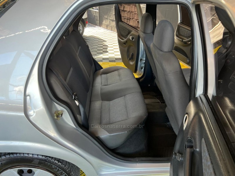 CELTA 1.0 MPFI SUPER 8V FLEX 4P MANUAL - 2004 - CAXIAS DO SUL