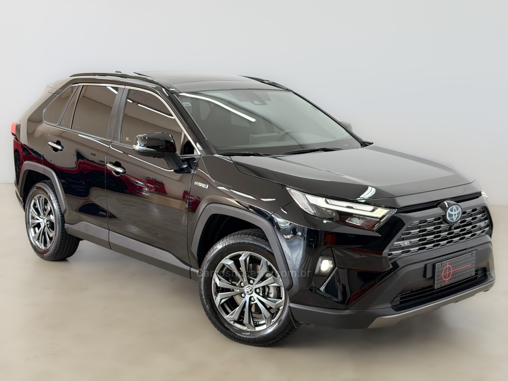 TOYOTA RAV4 — foto 1