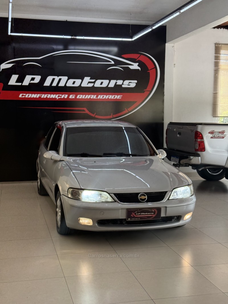 VECTRA 2.0 MPFI GLS 8V GASOLINA 4P MANUAL - 1999 - FARROUPILHA