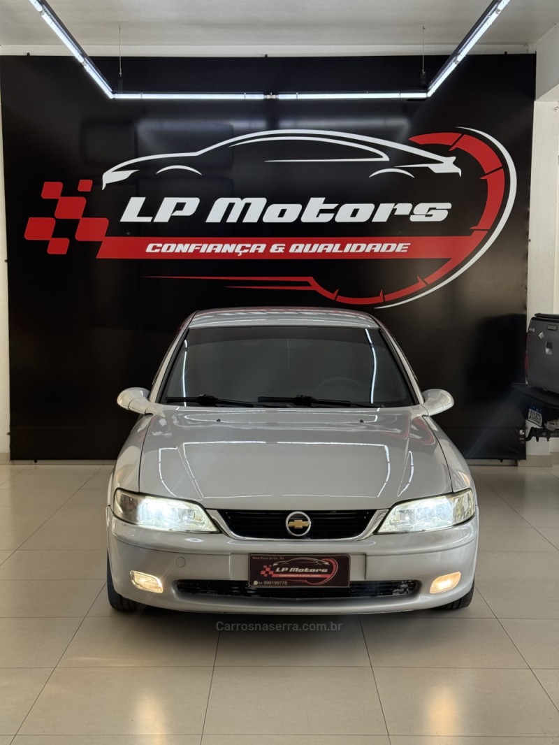 VECTRA 2.0 MPFI GLS 8V GASOLINA 4P MANUAL - 1999 - FARROUPILHA