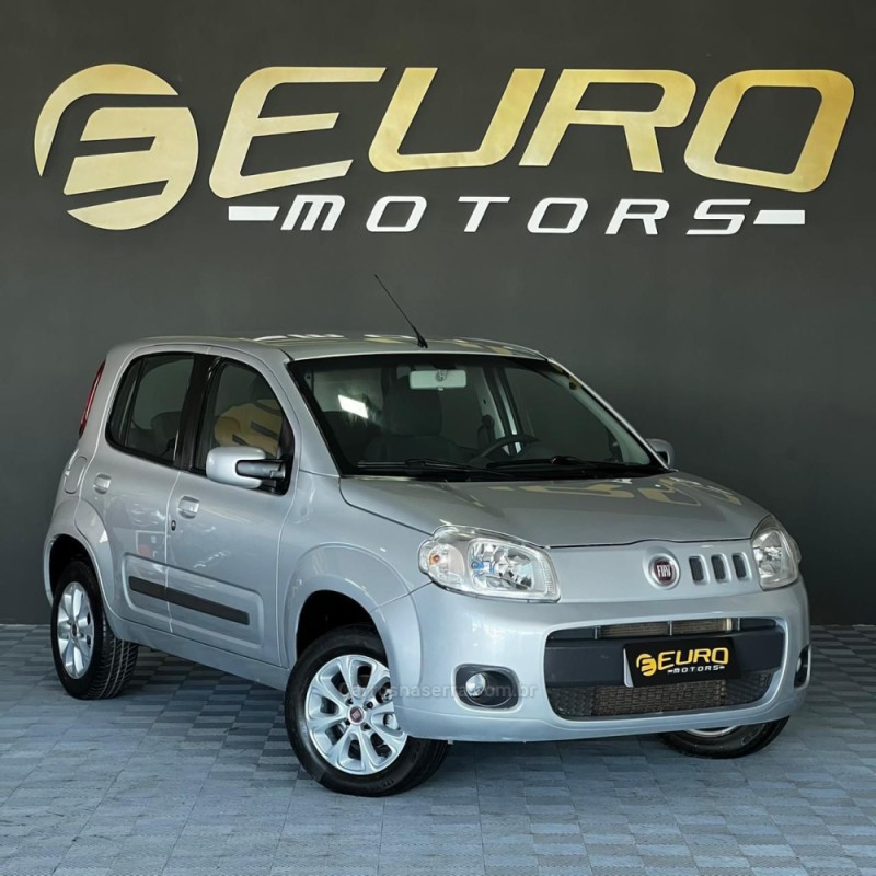 UNO 1.0 EVO VIVACE 8V FLEX 4P MANUAL - 2011 - PORTãO