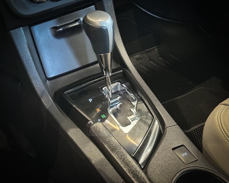 COROLLA 2.0 XEI 16V FLEX 4P AUTOMÁTICO - 2017 - GARIBALDI