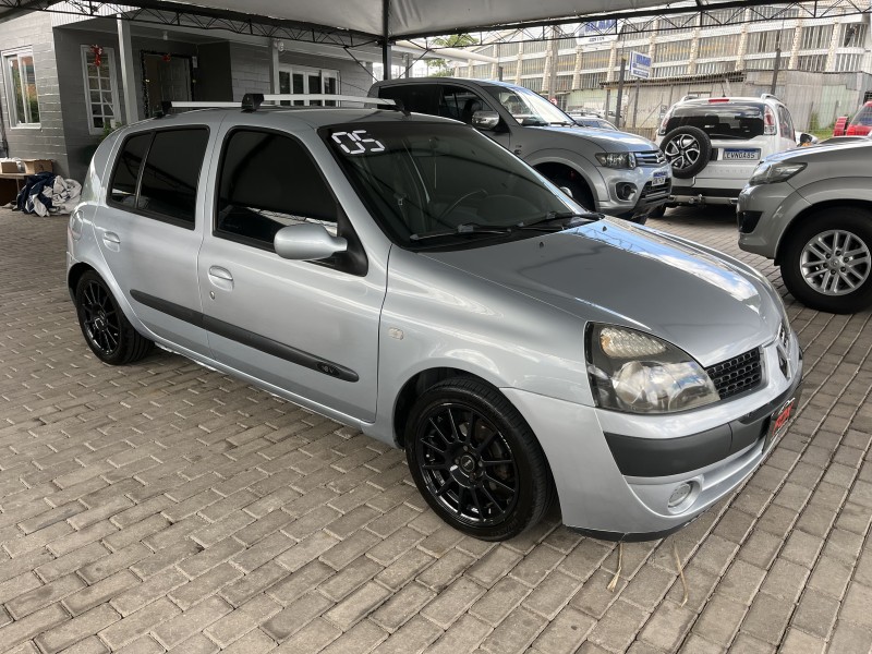 CLIO 1.0 EXPRESSION 16V GASOLINA 4P MANUAL - 2005 - CAXIAS DO SUL