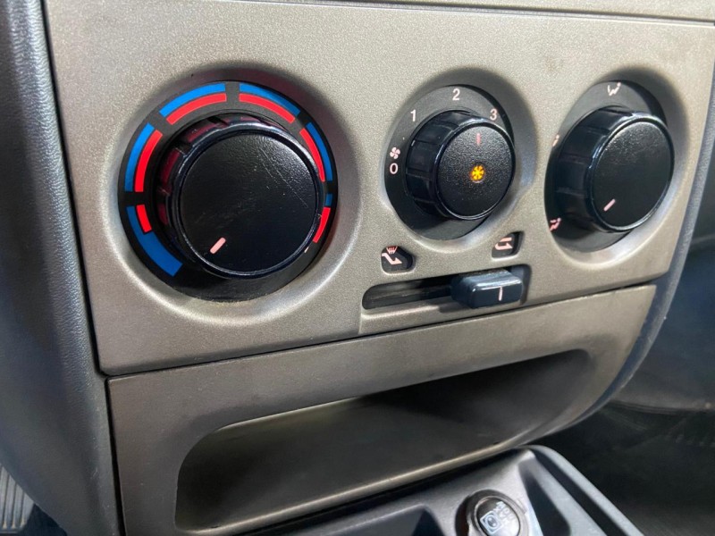 PALIO 1.4 MPI ATTRACTIVE WEEKEND 8V FLEX 4P MANUAL - 2012 - CAXIAS DO SUL