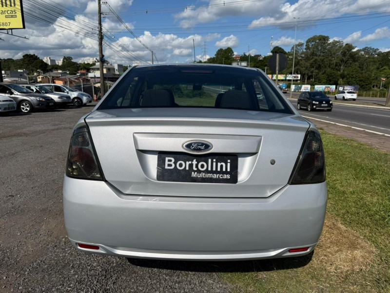 FIESTA 1.6 ROCAM SEDAN 8V FLEX 4P MANUAL - 2014 - FARROUPILHA