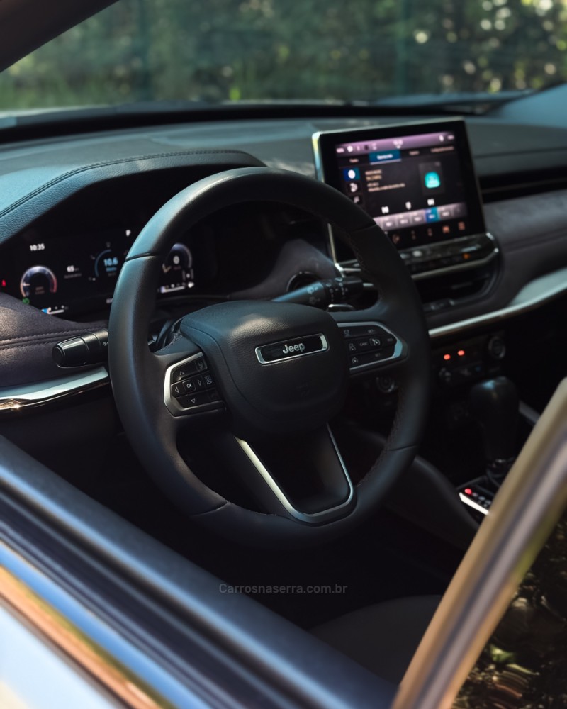 COMMANDER 2.0 OVERLAND TD380 4X4 TURBO DIESEL 4P AUTOMÁTICO - 2022 - NOVO HAMBURGO