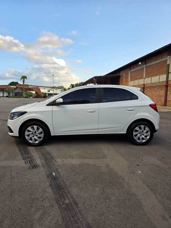 ONIX 1.4 MPFI LT 8V FLEX 4P MANUAL - 2013 - FLORES DA CUNHA