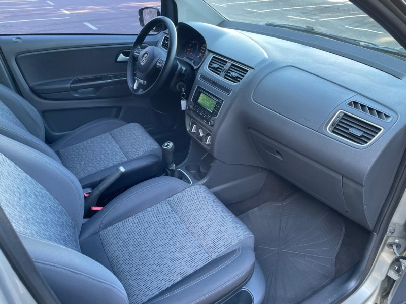 FOX 1.6 MI ITREND 8V FLEX 4P MANUAL - 2014 - CAXIAS DO SUL