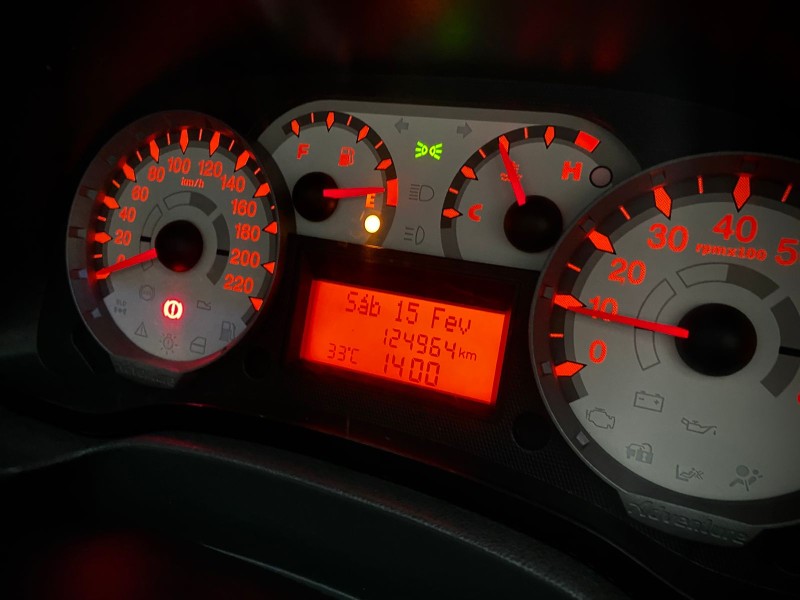 STRADA 1.8 MPI ADVENTURE CD 16V FLEX 2P MANUAL - 2011 - LAJEADO