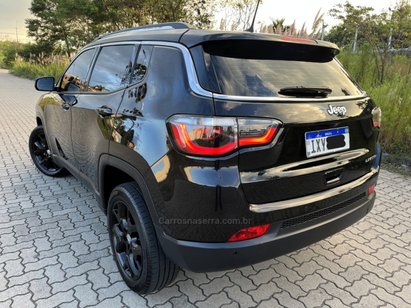 COMPASS 2.0 16V FLEX LIMITED AUTOMÁTICO - 2017 - CAXIAS DO SUL