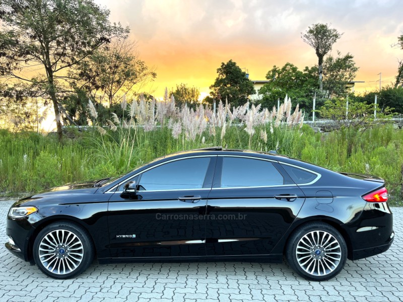 FUSION 2.0 TITANIUM PLUS 16V HÍBRIDO 4P AUTOMÁTICO - 2018 - CAXIAS DO SUL