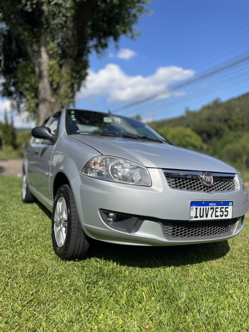 SIENA 1.0 MPI EL 8V FLEX 4P MANUAL - 2014 - BENTO GONçALVES
