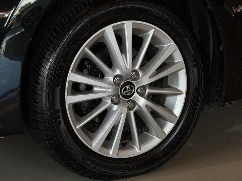 COROLLA 1.8 GLI 16V FLEX 4P AUTOMÁTICO - 2017 - DOIS IRMãOS