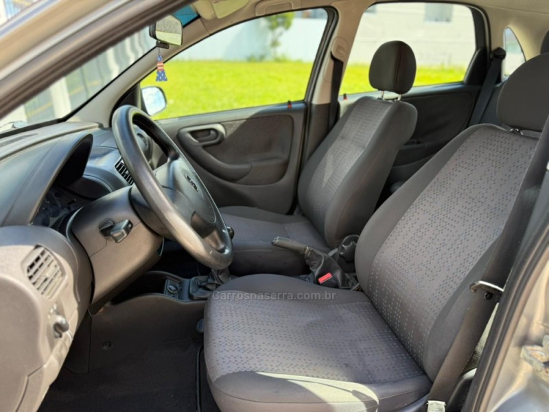 CORSA 1.4 MPFI MAXX 8V FLEX 4P MANUAL - 2009 - CAXIAS DO SUL