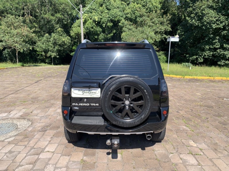 PAJERO TR4 2.0 4X4 16V 140CV FLEX 4P AUTOMÁTICO - 2010 - GUAPORé