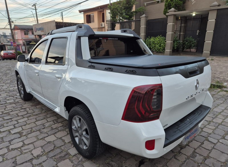 DUSTER OROCH 1.6 16V FLEX DYNAMIQUE 4P MANUAL - 2017 - CAXIAS DO SUL