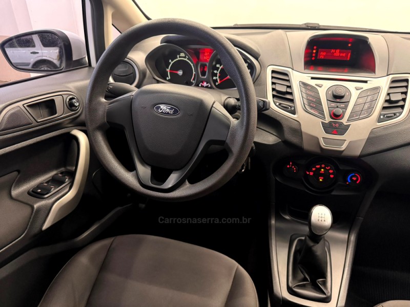 FIESTA 1.6 SE SEDAN 16V FLEX 4P MANUAL - 2011 - CASCA