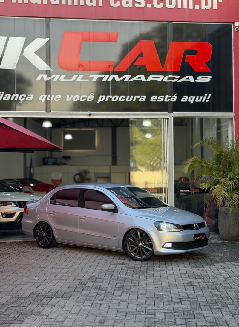 VOYAGE 1.0 MI TRENDLINE 8V FLEX 4P MANUAL - 2014 - ESTâNCIA VELHA