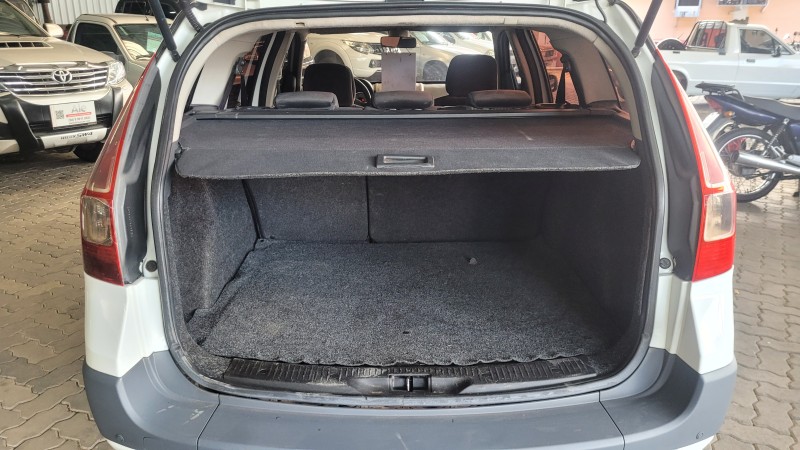 MÉGANE 1.6 DYNAMIQUE GRAND TOUR 16V FLEX 4P MANUAL - 2013 - GARIBALDI