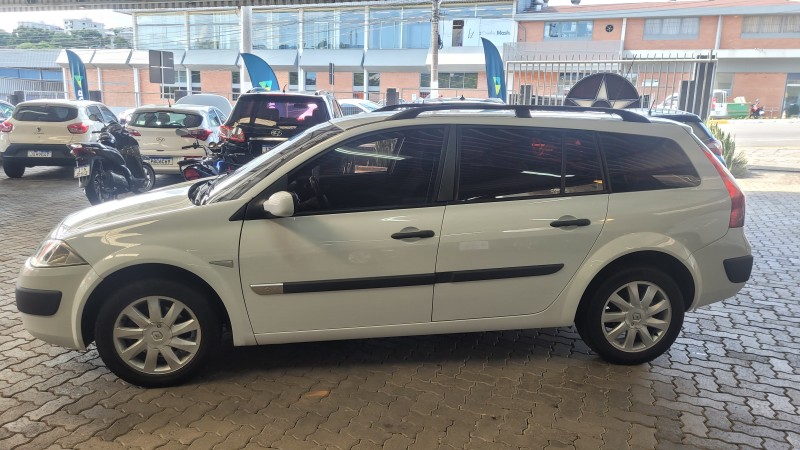 MÉGANE 1.6 DYNAMIQUE GRAND TOUR 16V FLEX 4P MANUAL - 2013 - GARIBALDI